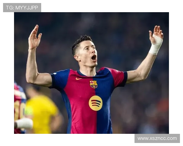 莱万多夫斯基对阵顶级中卫的对抗能力解析