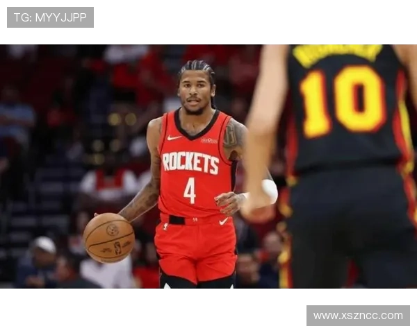 格林挡拆高位传球促进进攻节奏，效率明显优于上赛季